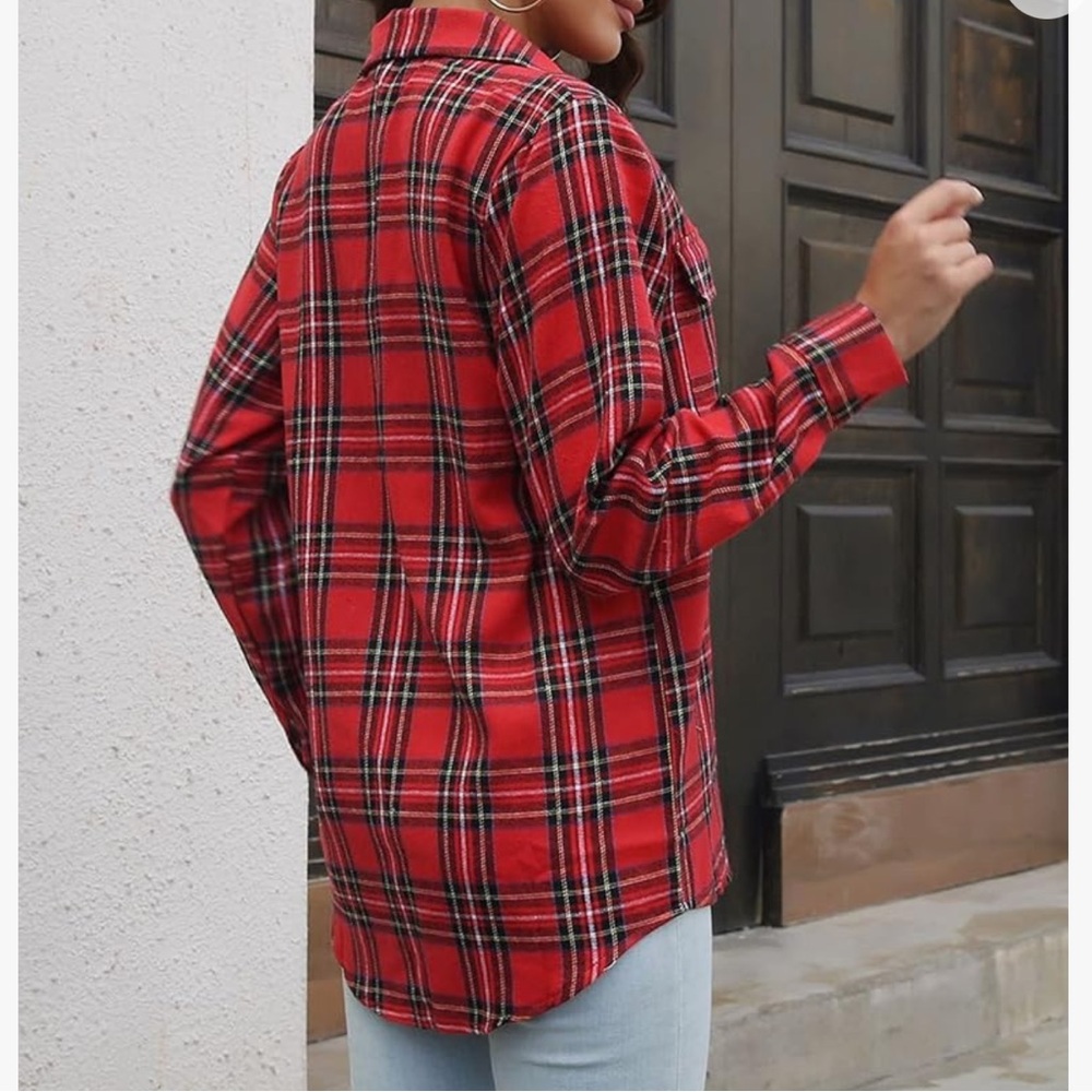 Womens Plaid Flannel Button Down.